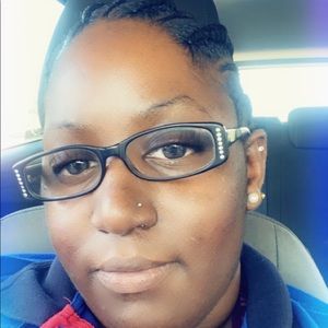 Meet your Posher, Keosha